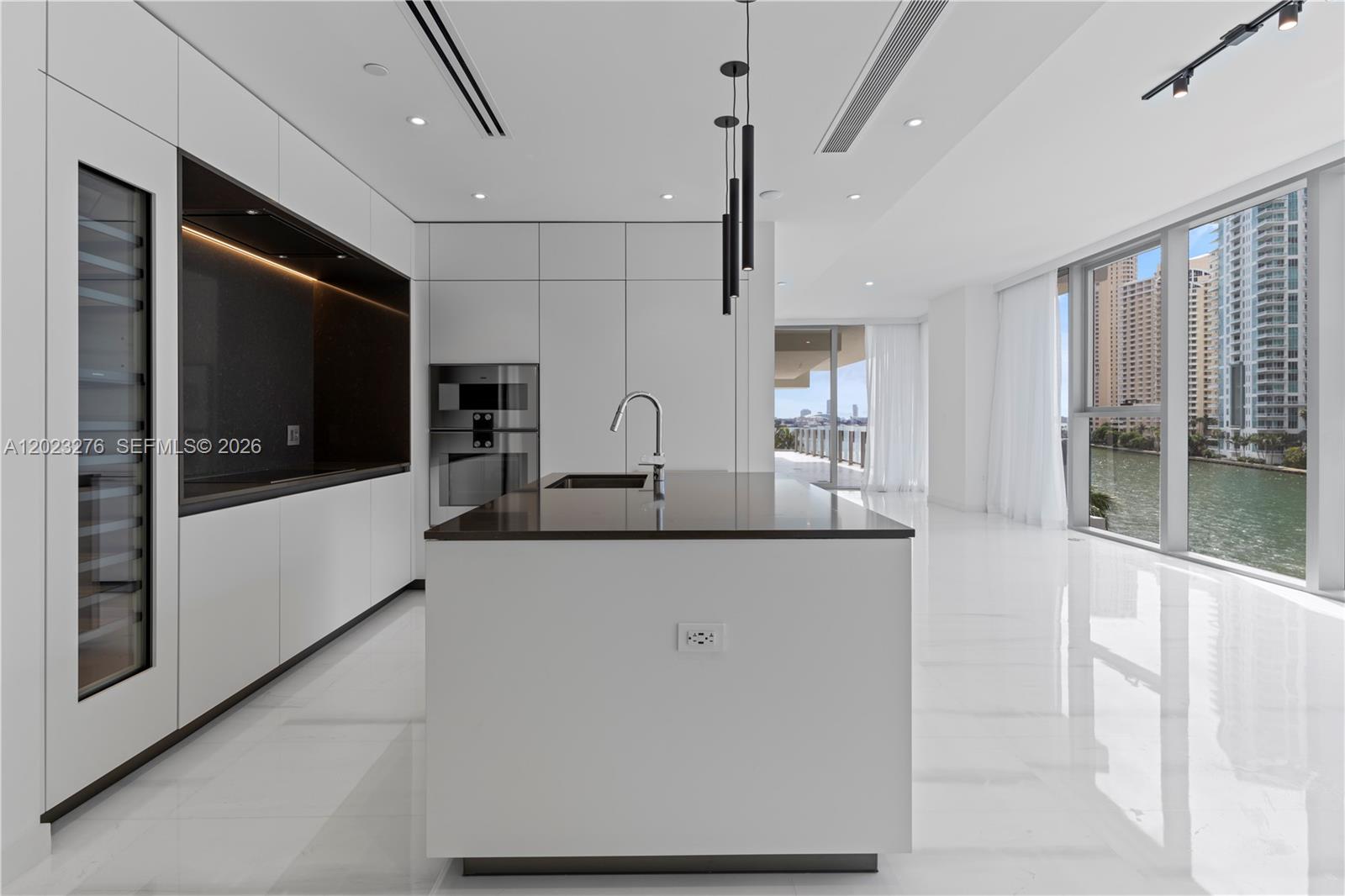 300 Biscayne Blvd Way #804 Miami, FL 33131