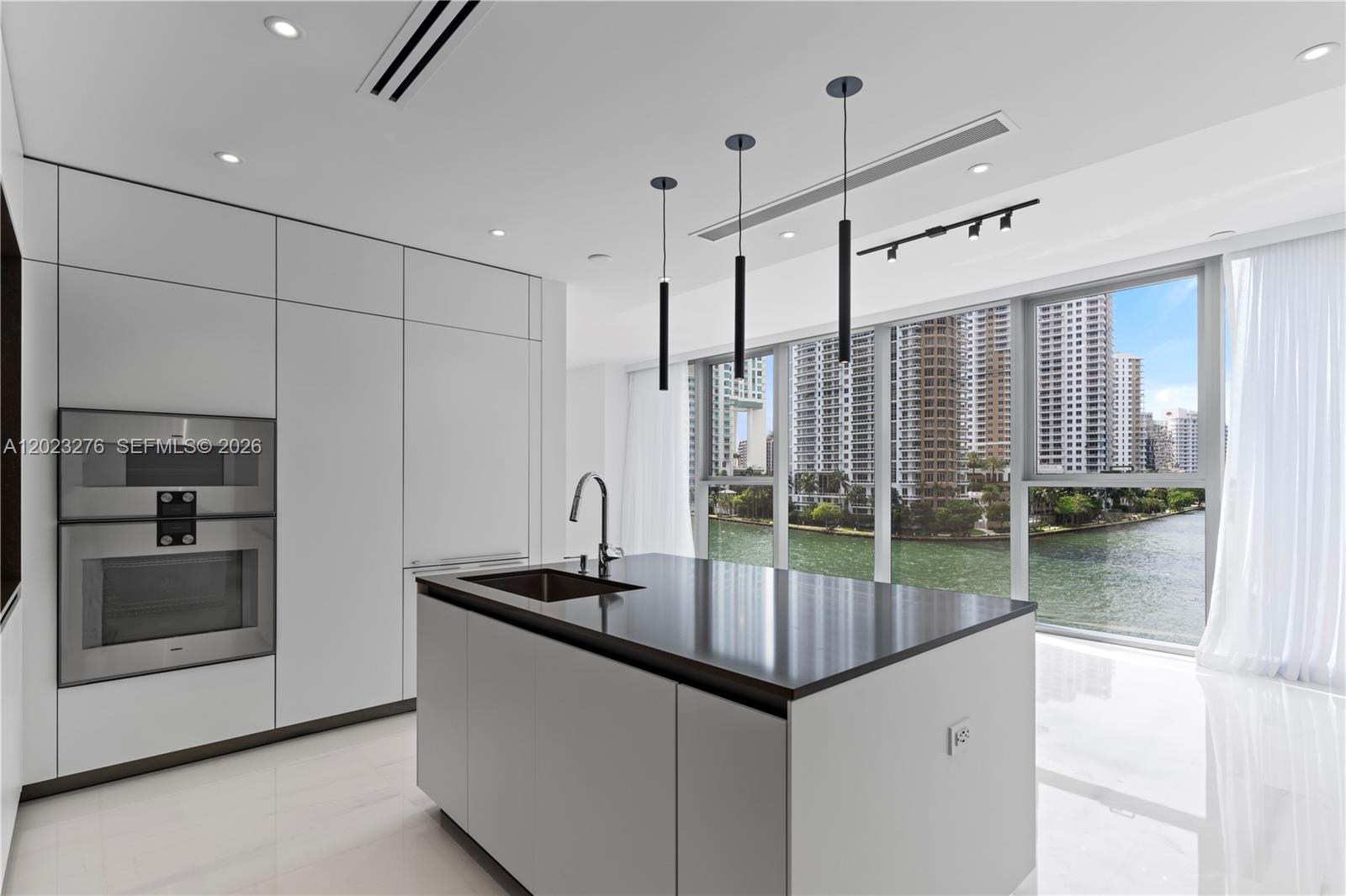 300 Biscayne Blvd Way #804 Miami, FL 33131