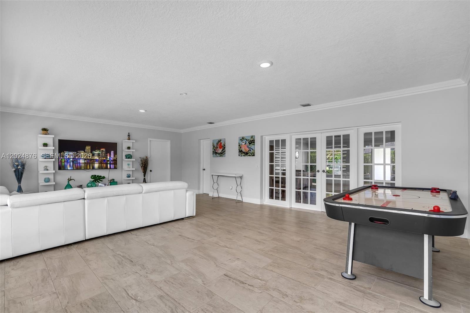 1261 NE 82nd St Miami, FL 33138