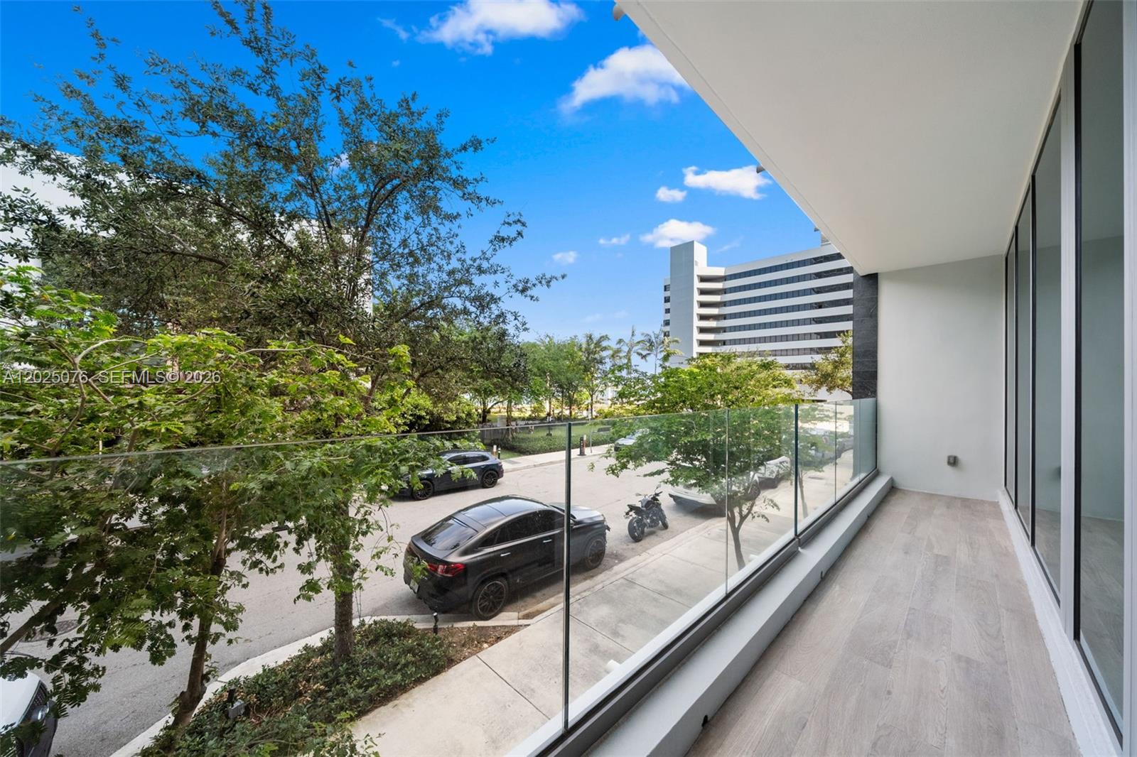 650 NE 32nd St #BH4 Miami, FL 33137