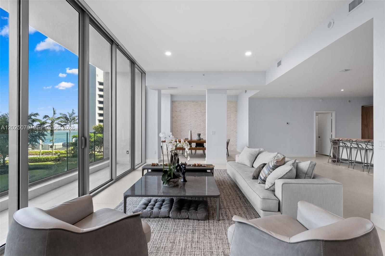 650 NE 32nd St #BH4 Miami, FL 33137