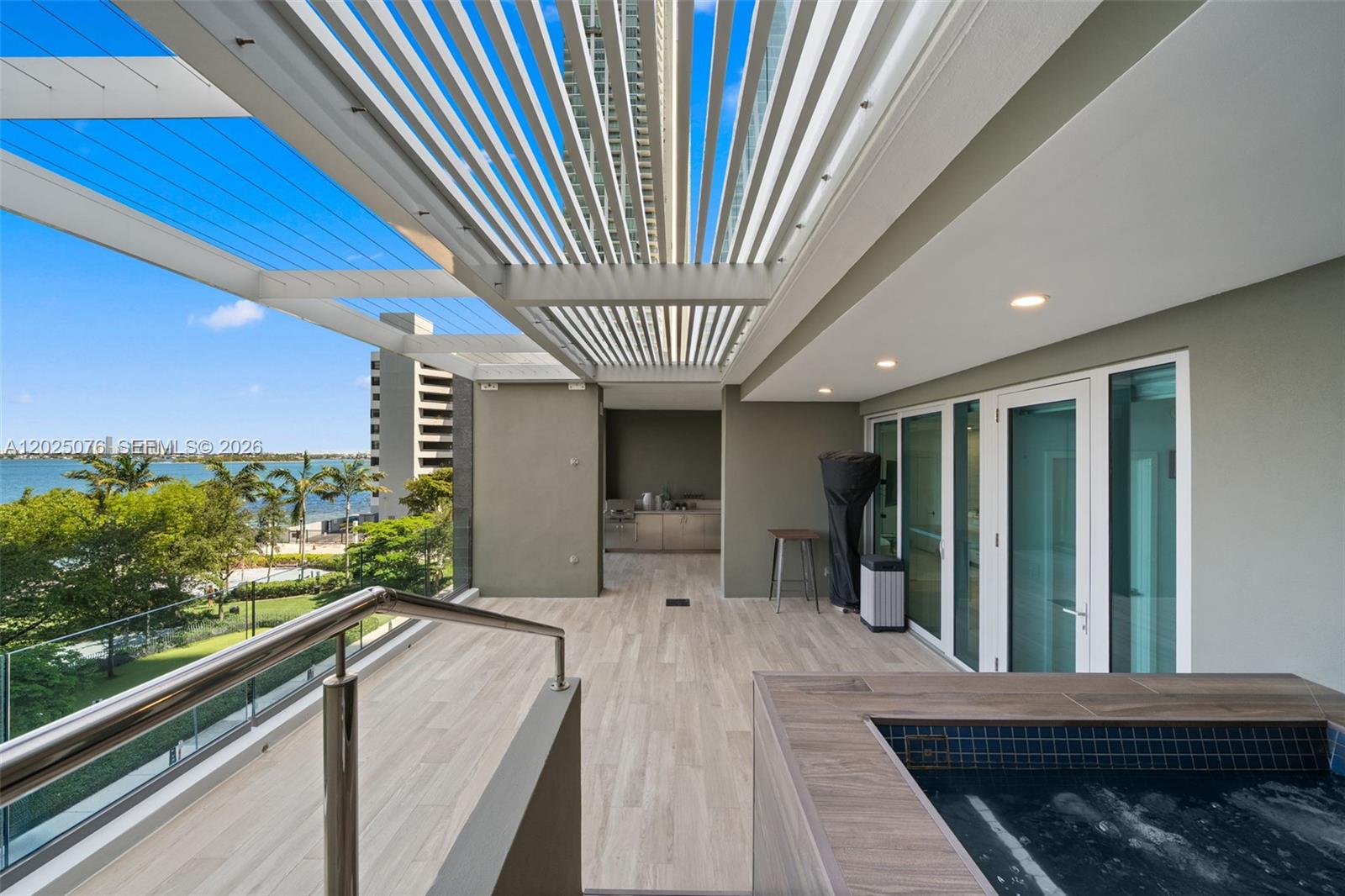 650 NE 32nd St #BH4 Miami, FL 33137