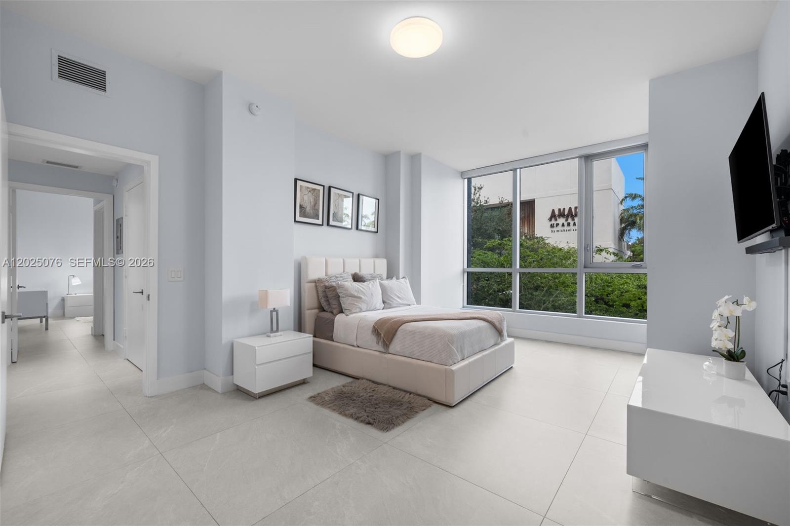 650 NE 32nd St #BH4 Miami, FL 33137
