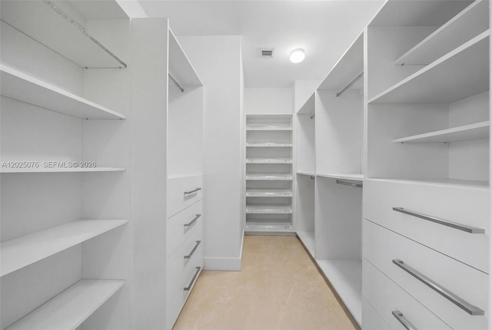 650 NE 32nd St #BH4 Miami, FL 33137