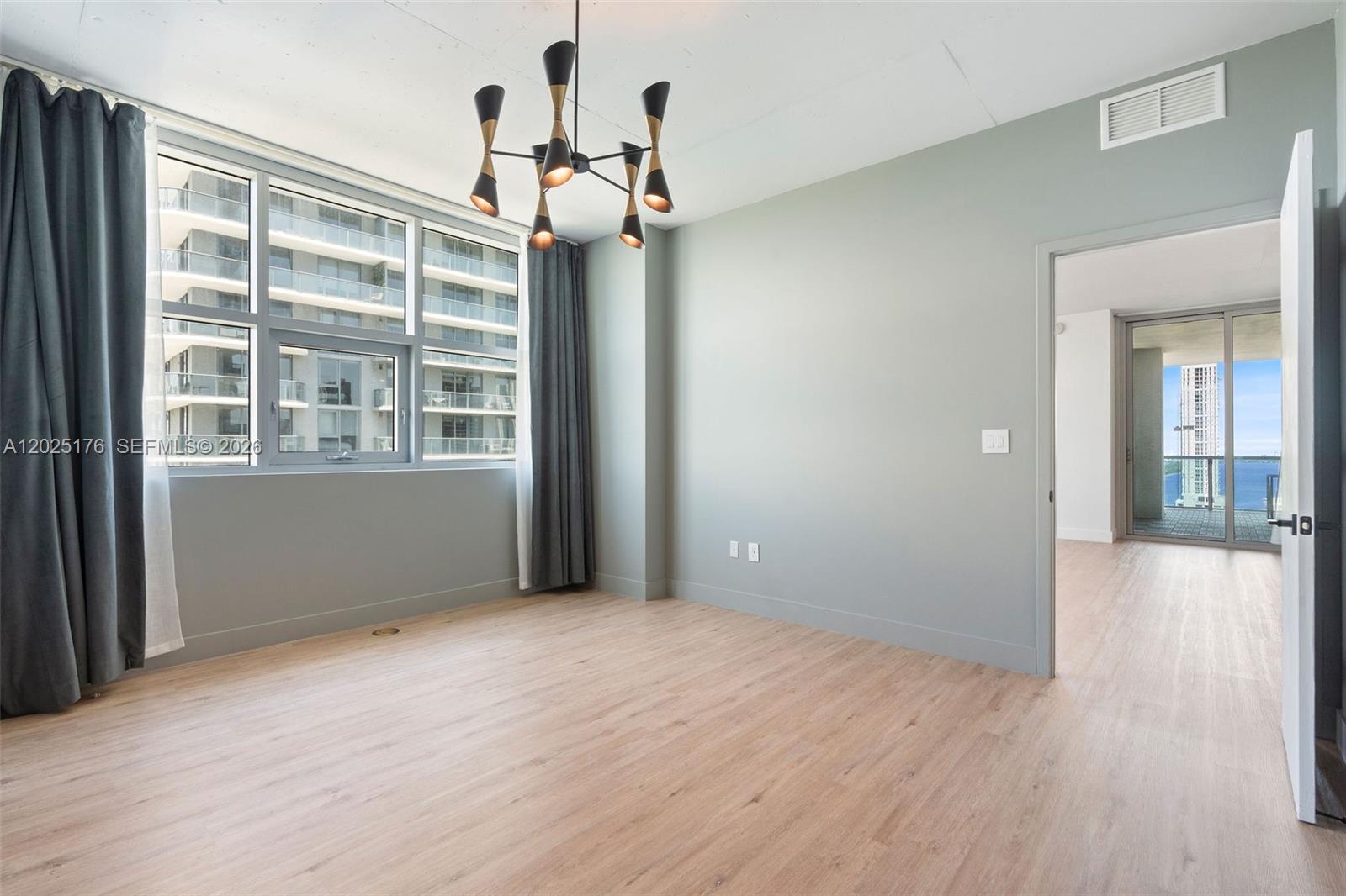 image 4 Midtown15