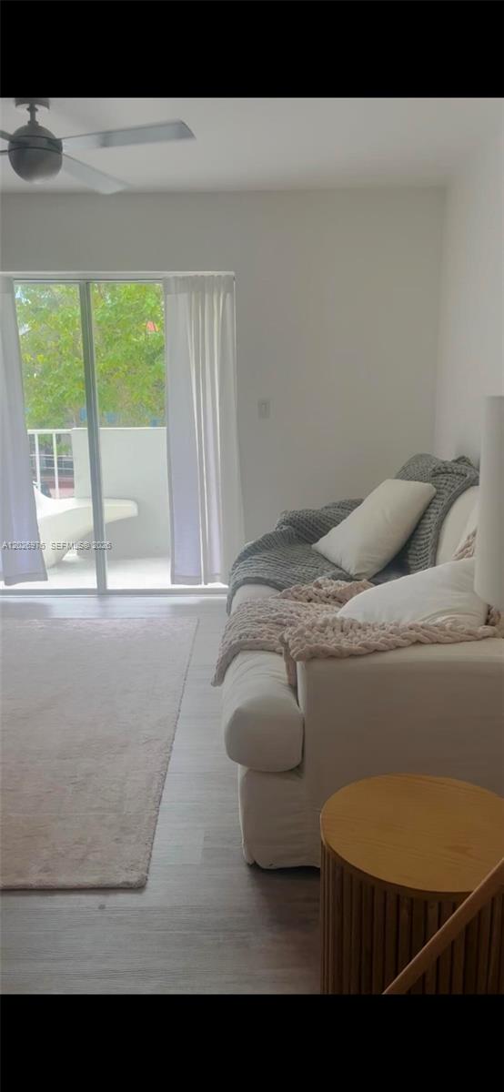 240 Collins Ave #2B