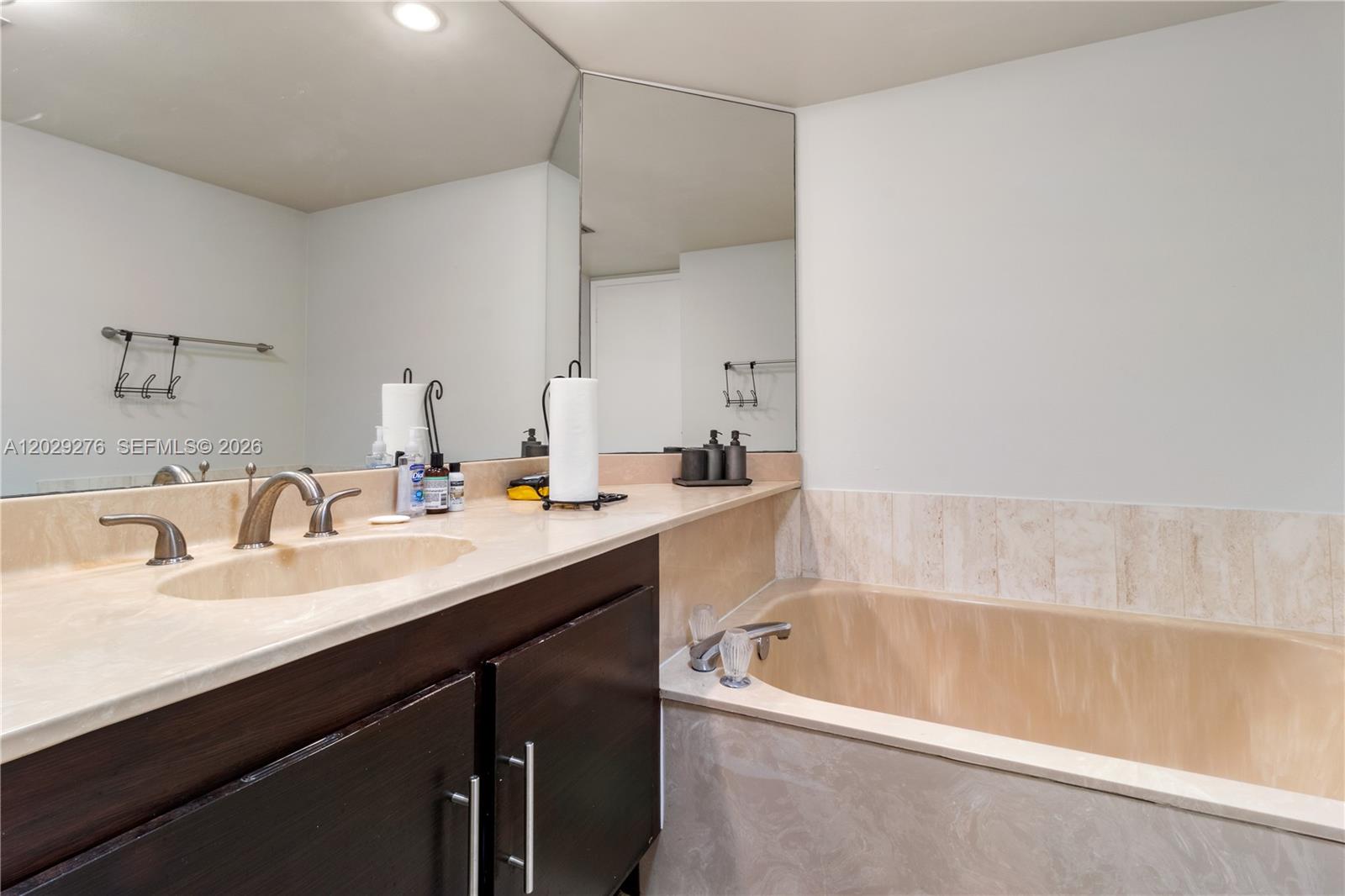 1717 N Bayshore Dr #A-2837 Miami, FL 33132