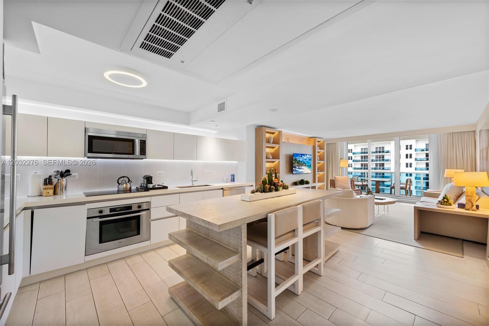 102 24th St #1406 Miami Beach, FL 33139