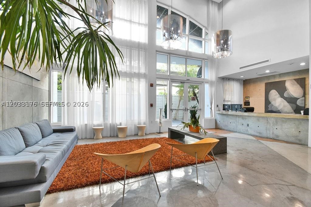 image Loft Downtown I8