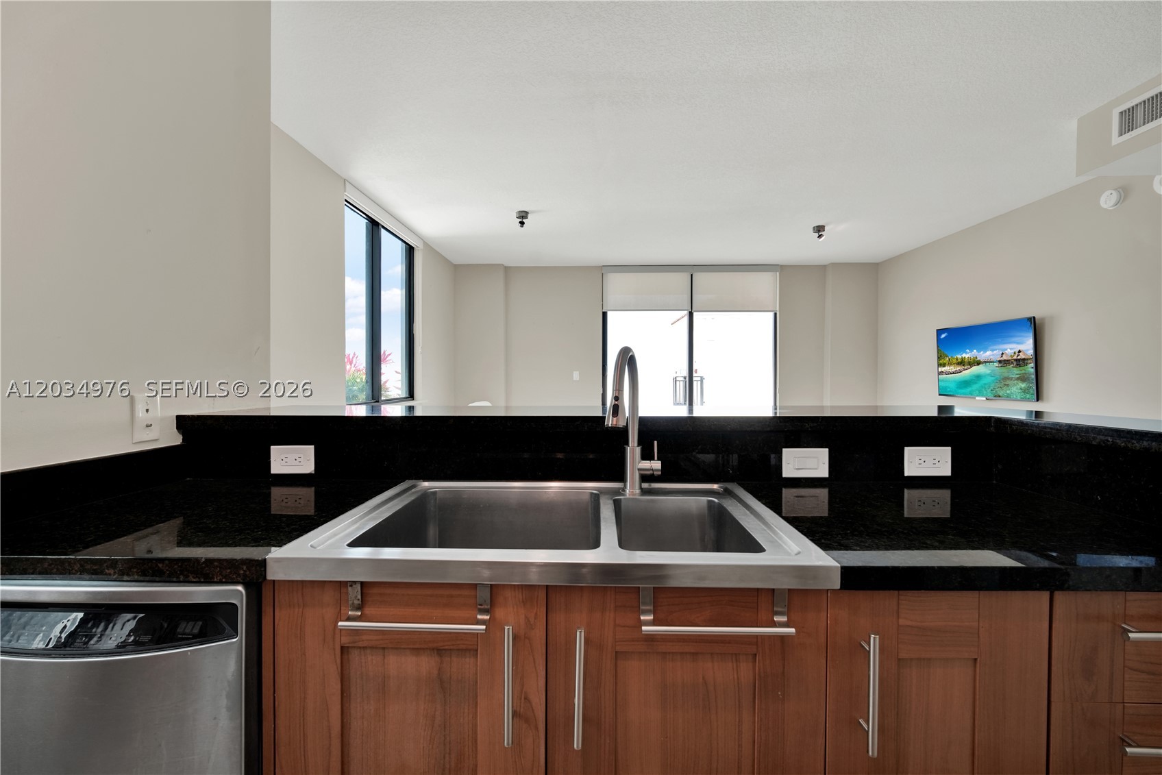 1300 Ponce De Leon Blvd #901 Coral Gables, FL 33134