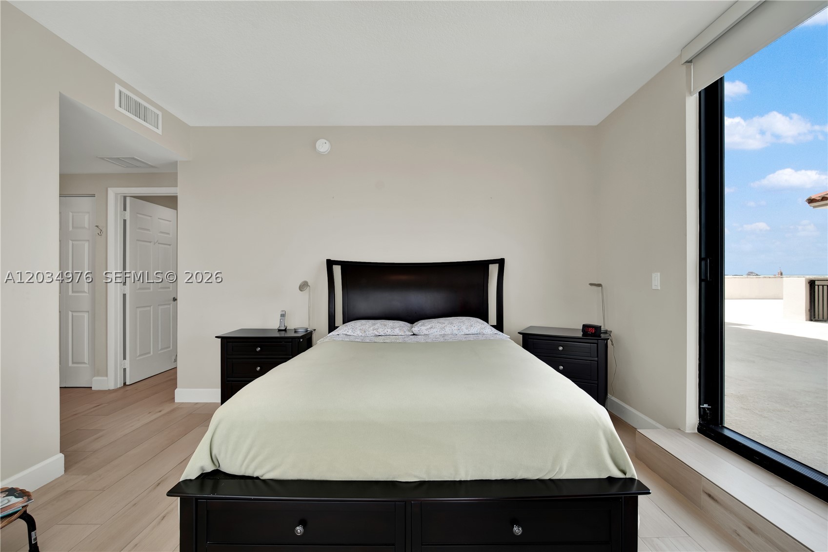 1300 Ponce De Leon Blvd #901 Coral Gables, FL 33134