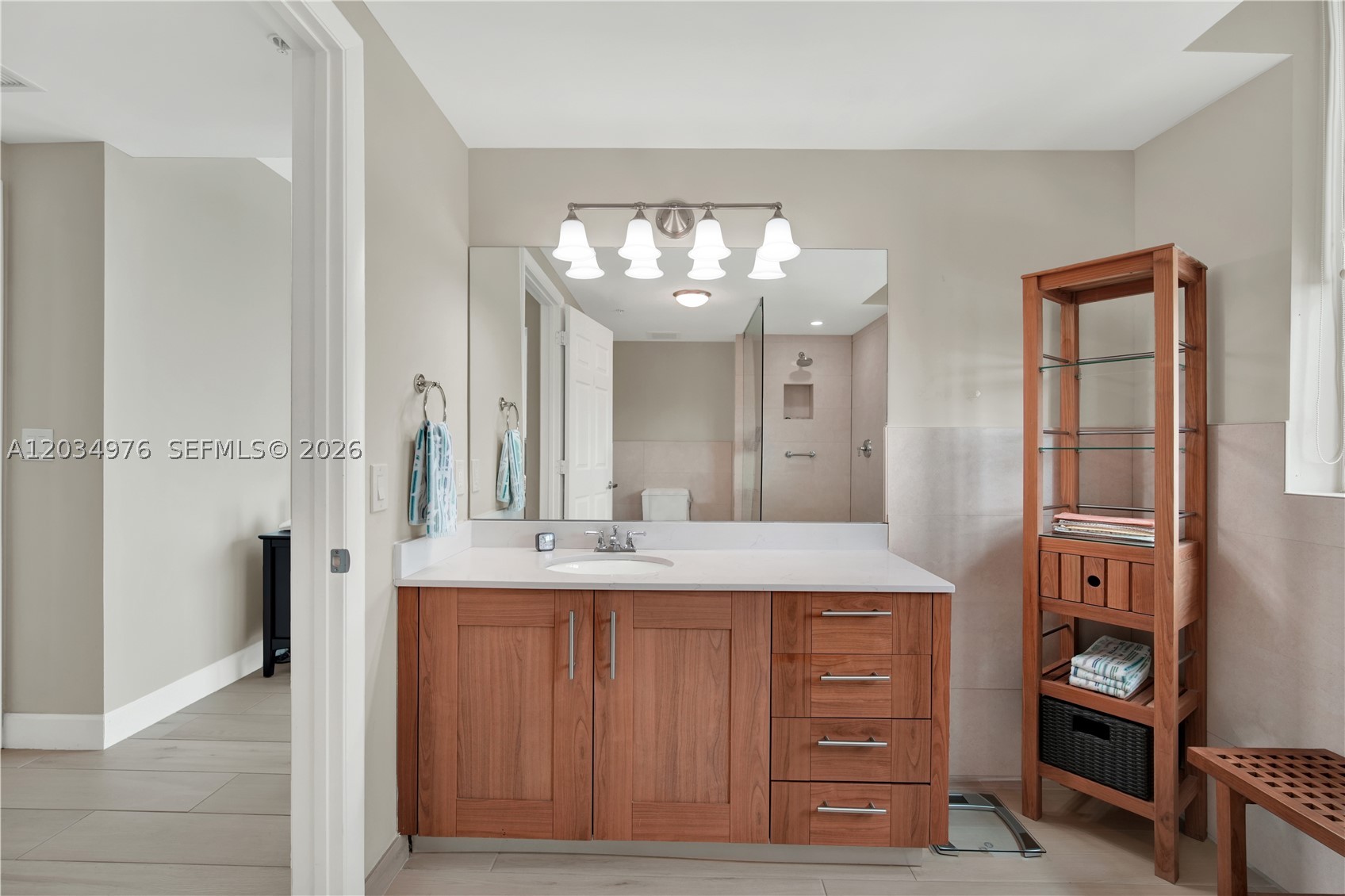 1300 Ponce De Leon Blvd #901 Coral Gables, FL 33134