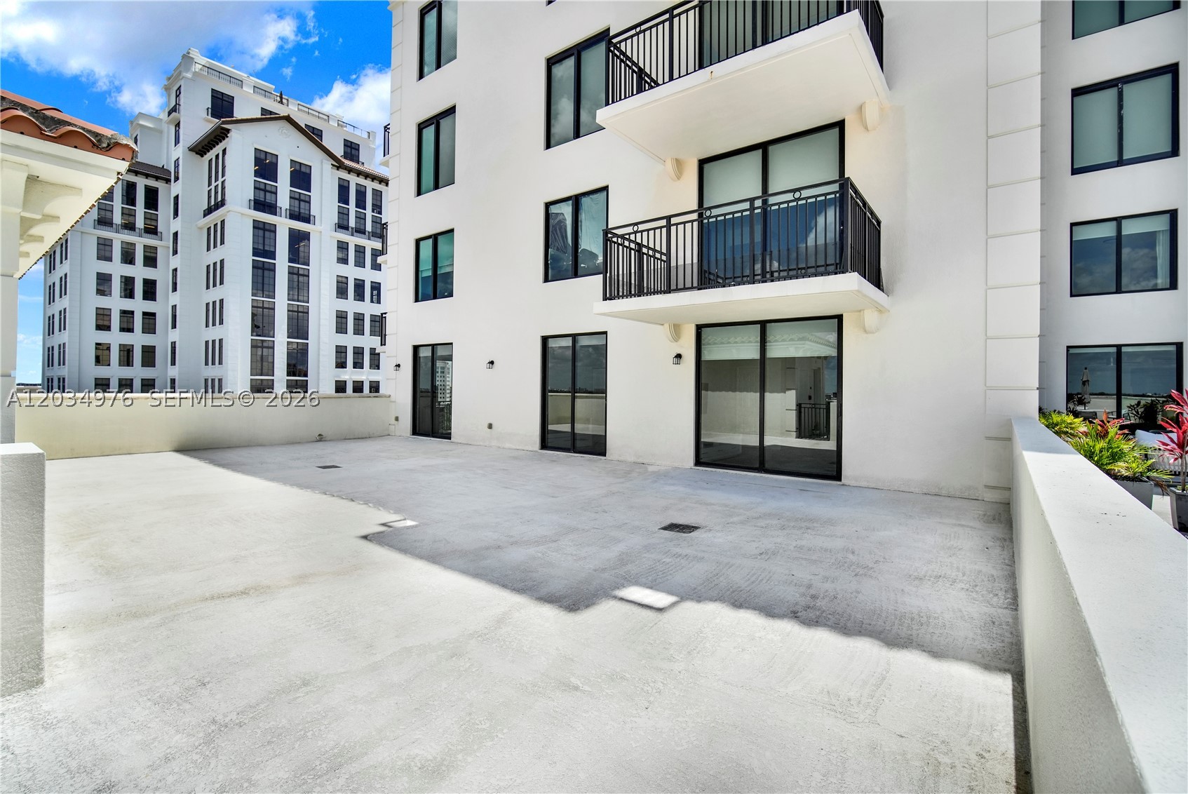 1300 Ponce De Leon Blvd #901 Coral Gables, FL 33134