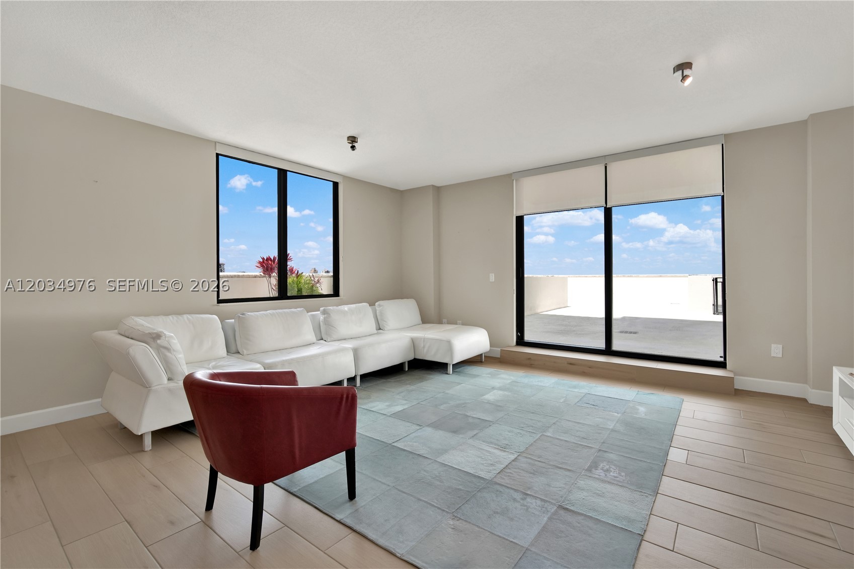 1300 Ponce De Leon Blvd #901 Coral Gables, FL 33134