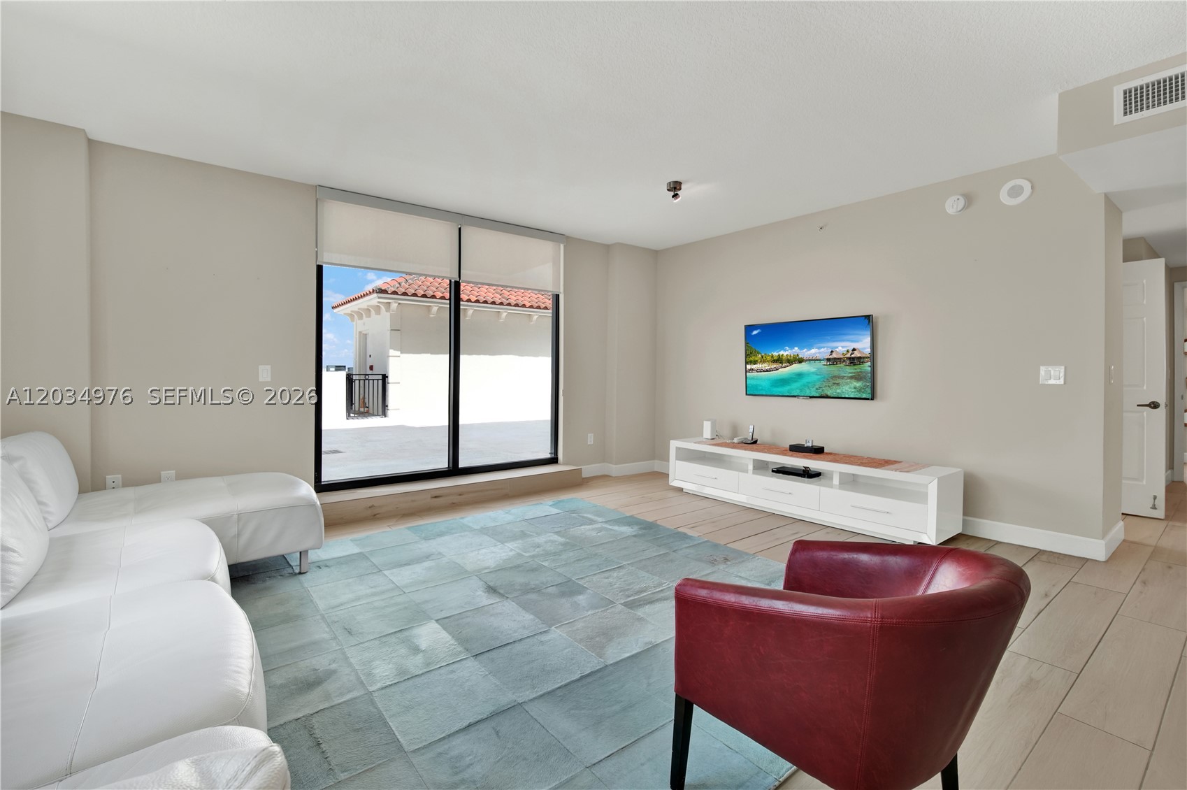 1300 Ponce De Leon Blvd #901 Coral Gables, FL 33134