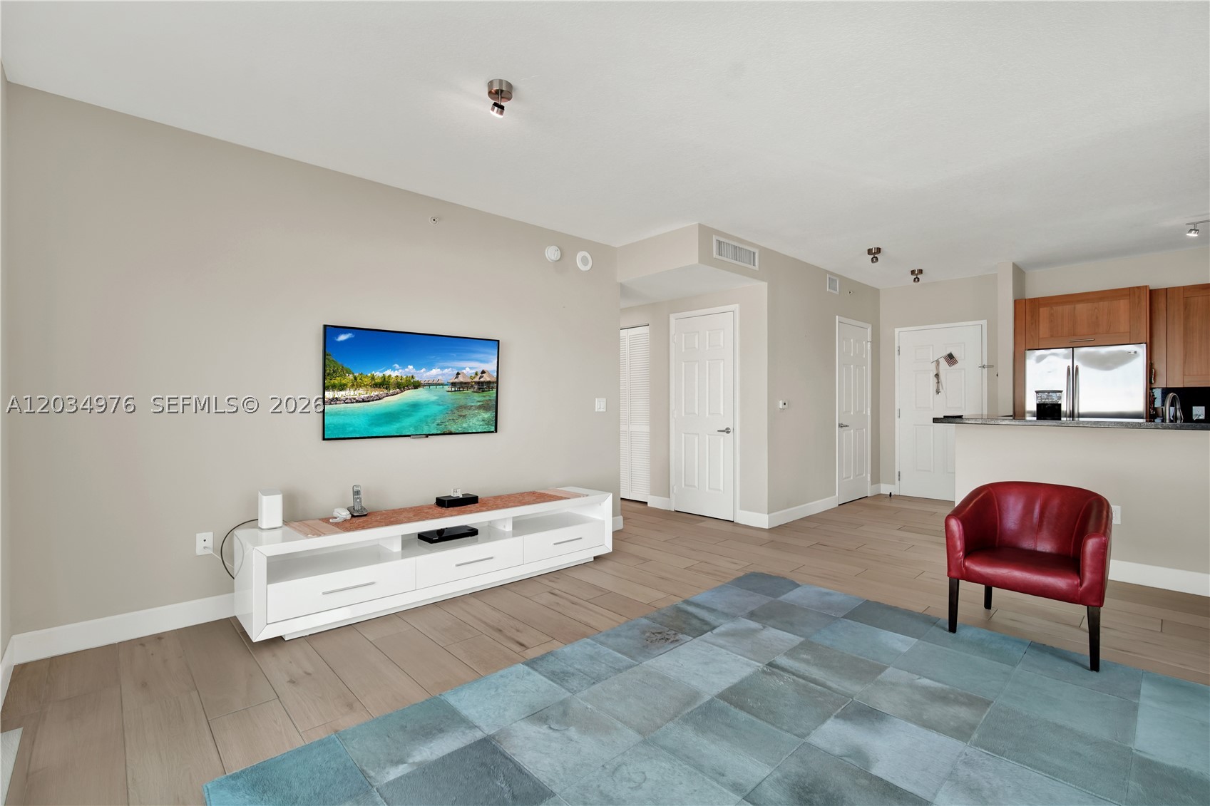 1300 Ponce De Leon Blvd #901 Coral Gables, FL 33134