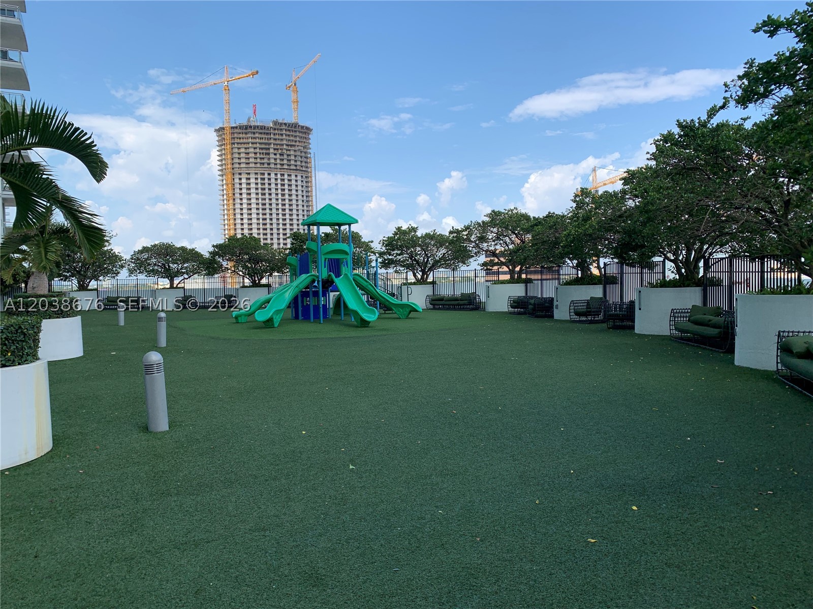 image The Ivy at Riverfront25