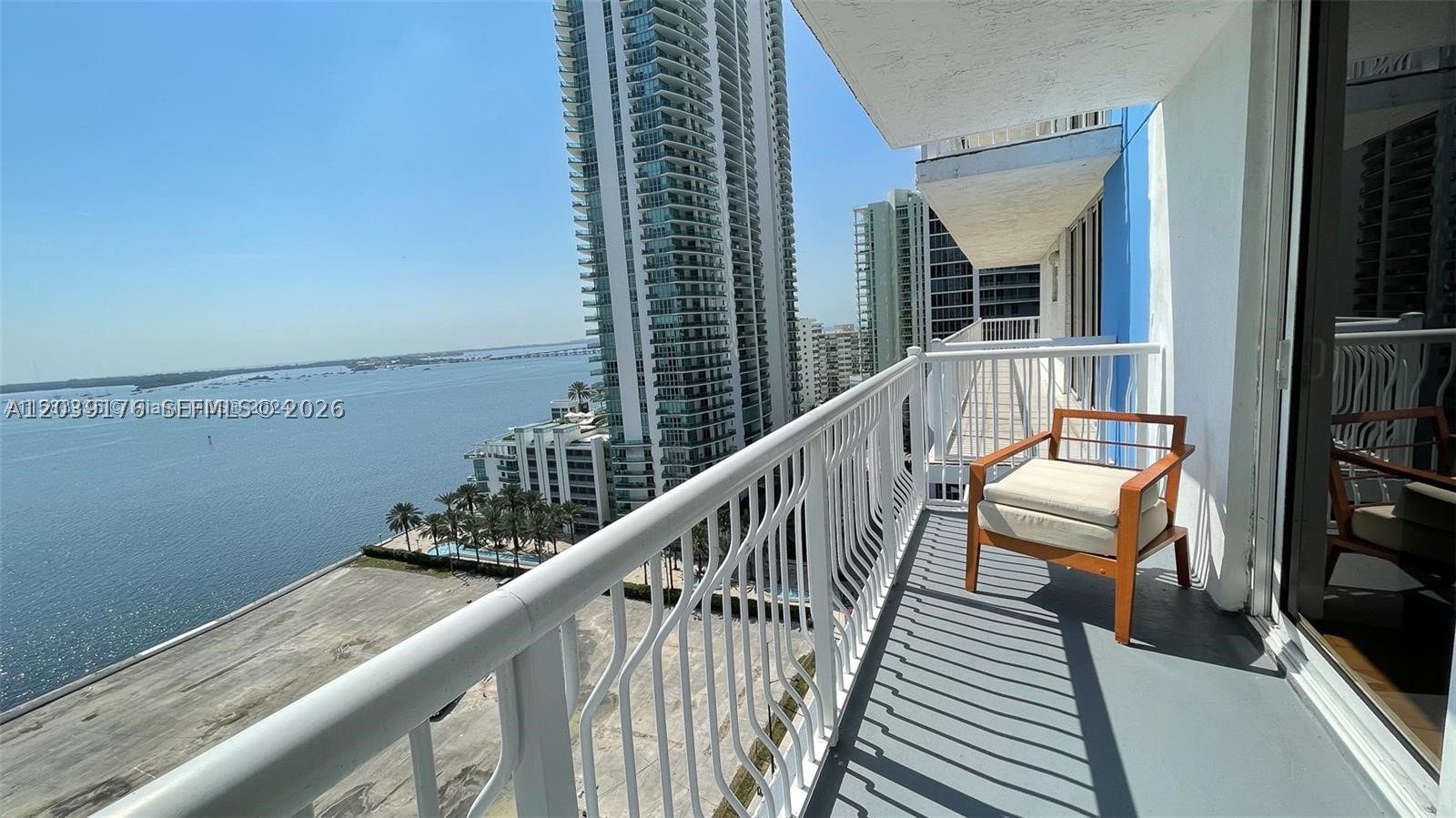image The Club at Brickell Bay22