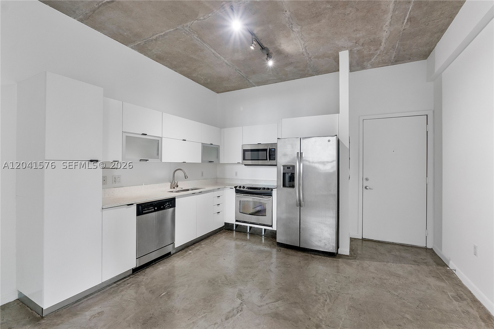 image Loft Downtown I4