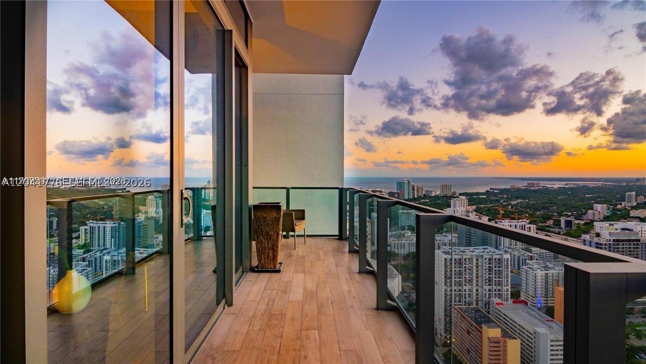 image Rise Brickell City Centre0