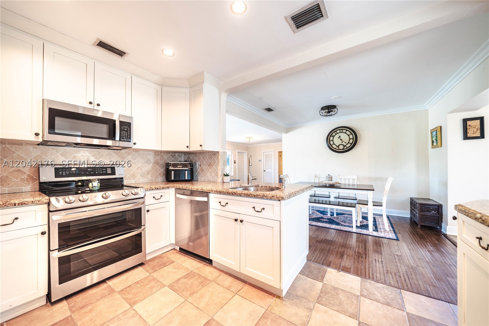 10690 NE 11th Ct Miami Shores, FL 33138