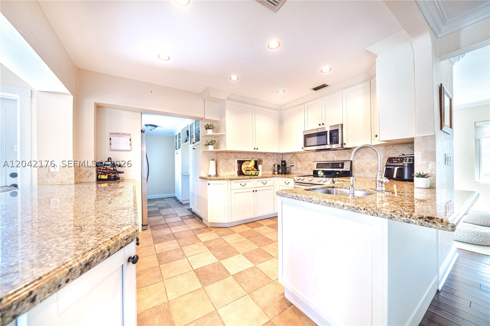 10690 NE 11th Ct Miami Shores, FL 33138