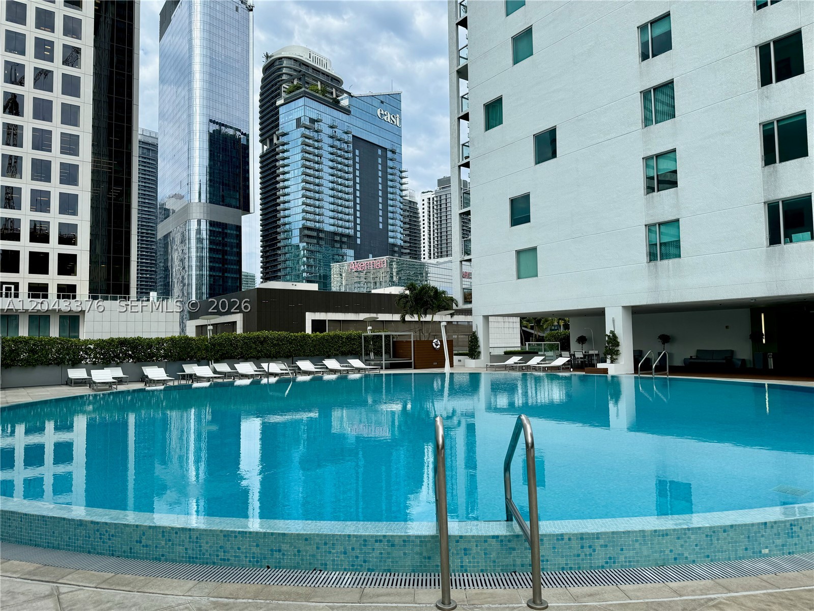image 500 Brickell East32