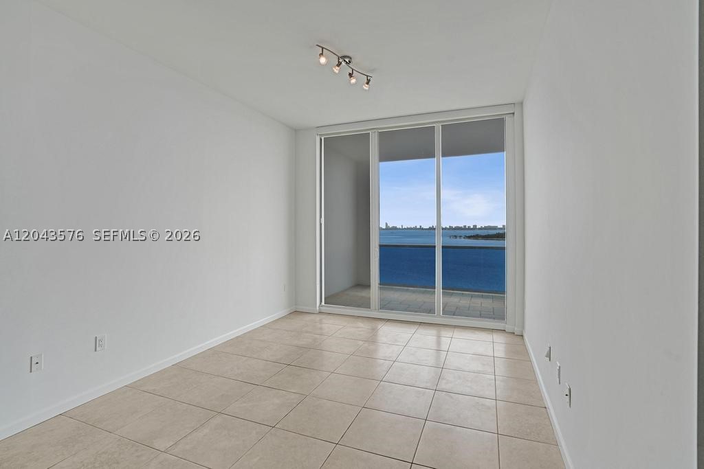 725 NE 22nd St #8B Miami, FL 33137