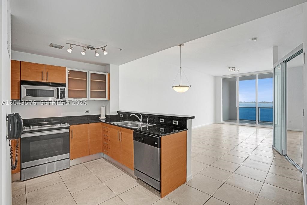 725 NE 22nd St #8B Miami, FL 33137