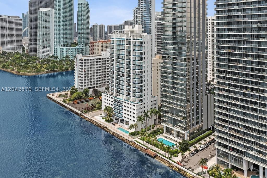 725 NE 22nd St #8B Miami, FL 33137
