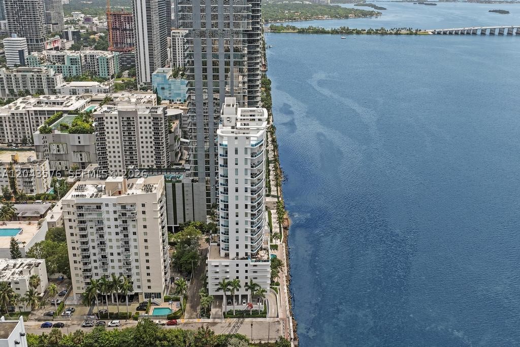 725 NE 22nd St #8B Miami, FL 33137