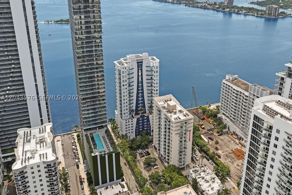 725 NE 22nd St #8B Miami, FL 33137