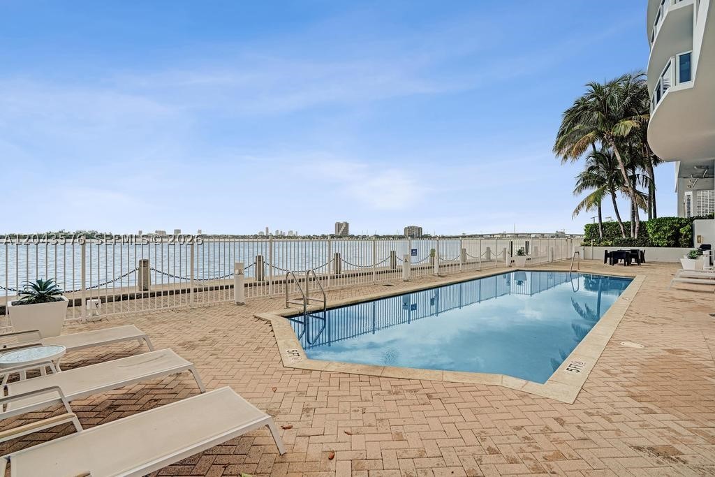 725 NE 22nd St #8B Miami, FL 33137