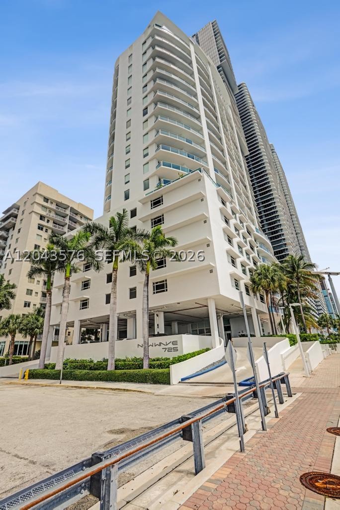 725 NE 22nd St #8B Miami, FL 33137