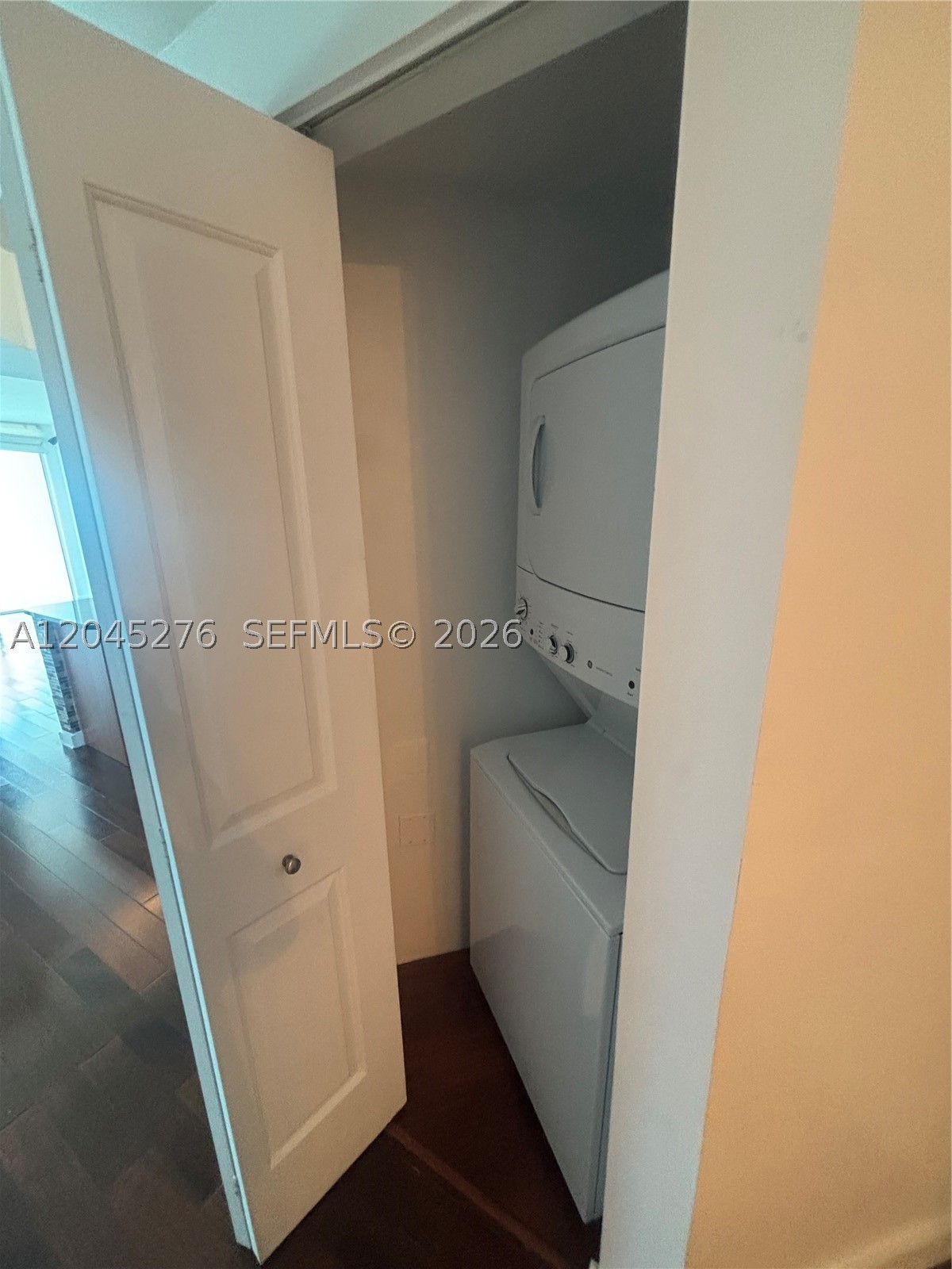 image Platinum Condominium1