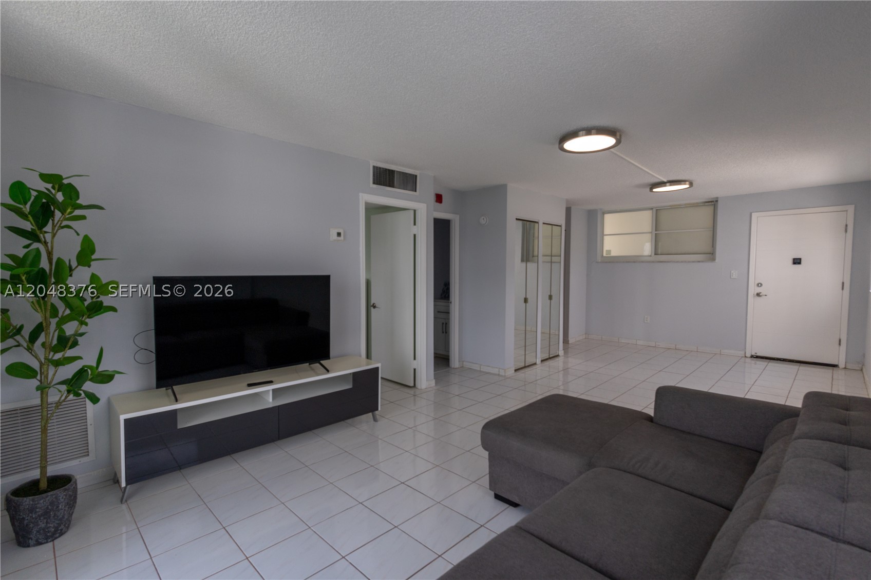 1750 James Ave #7L