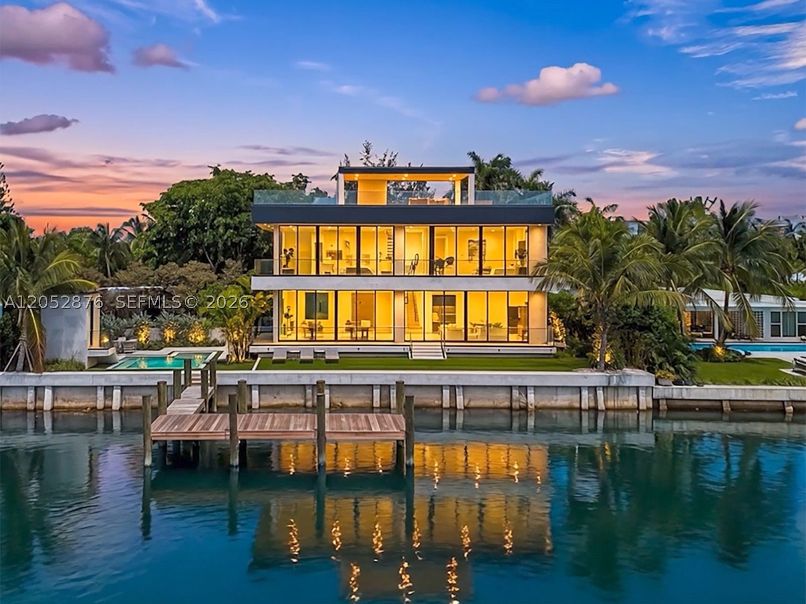 1141 N Biscayne Pt Rd