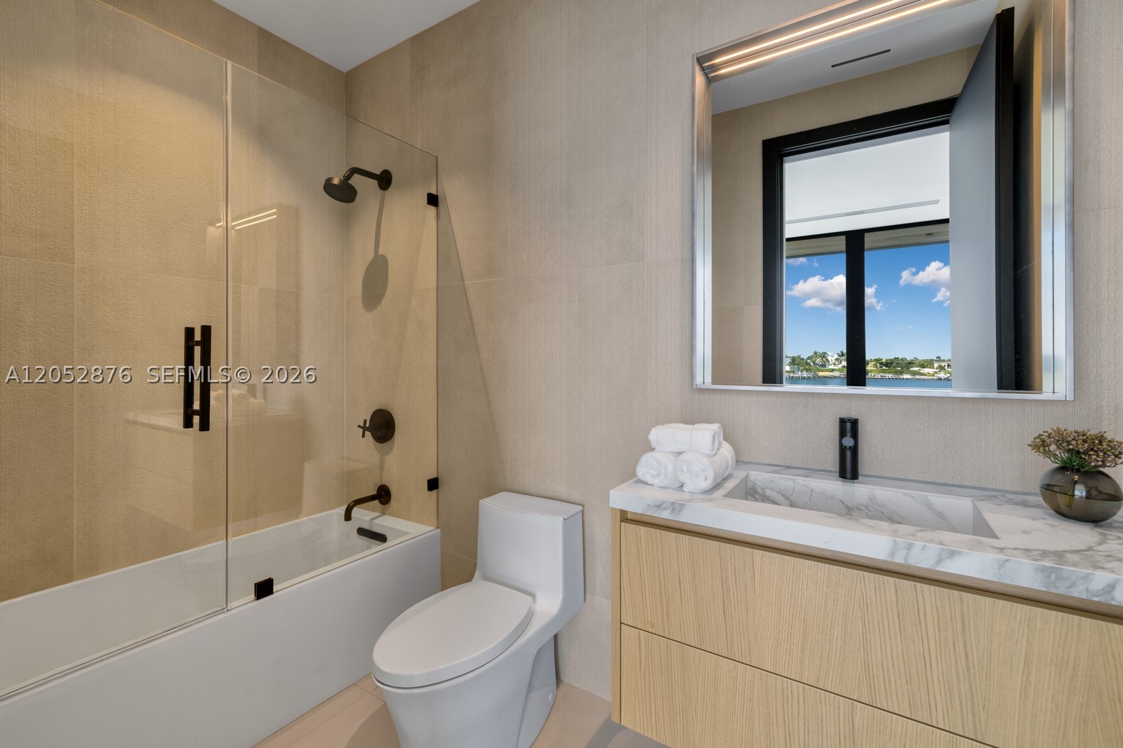 1141 N Biscayne Pt Rd Miami Beach, FL 33141