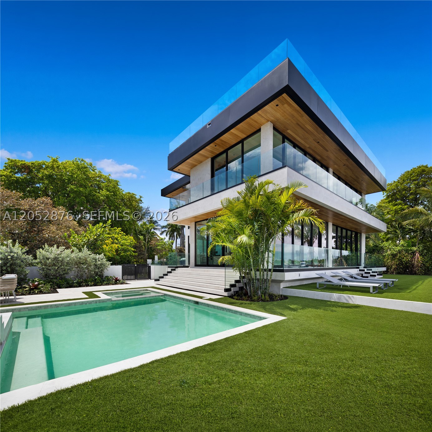 1141 N Biscayne Pt Rd Miami Beach, FL 33141