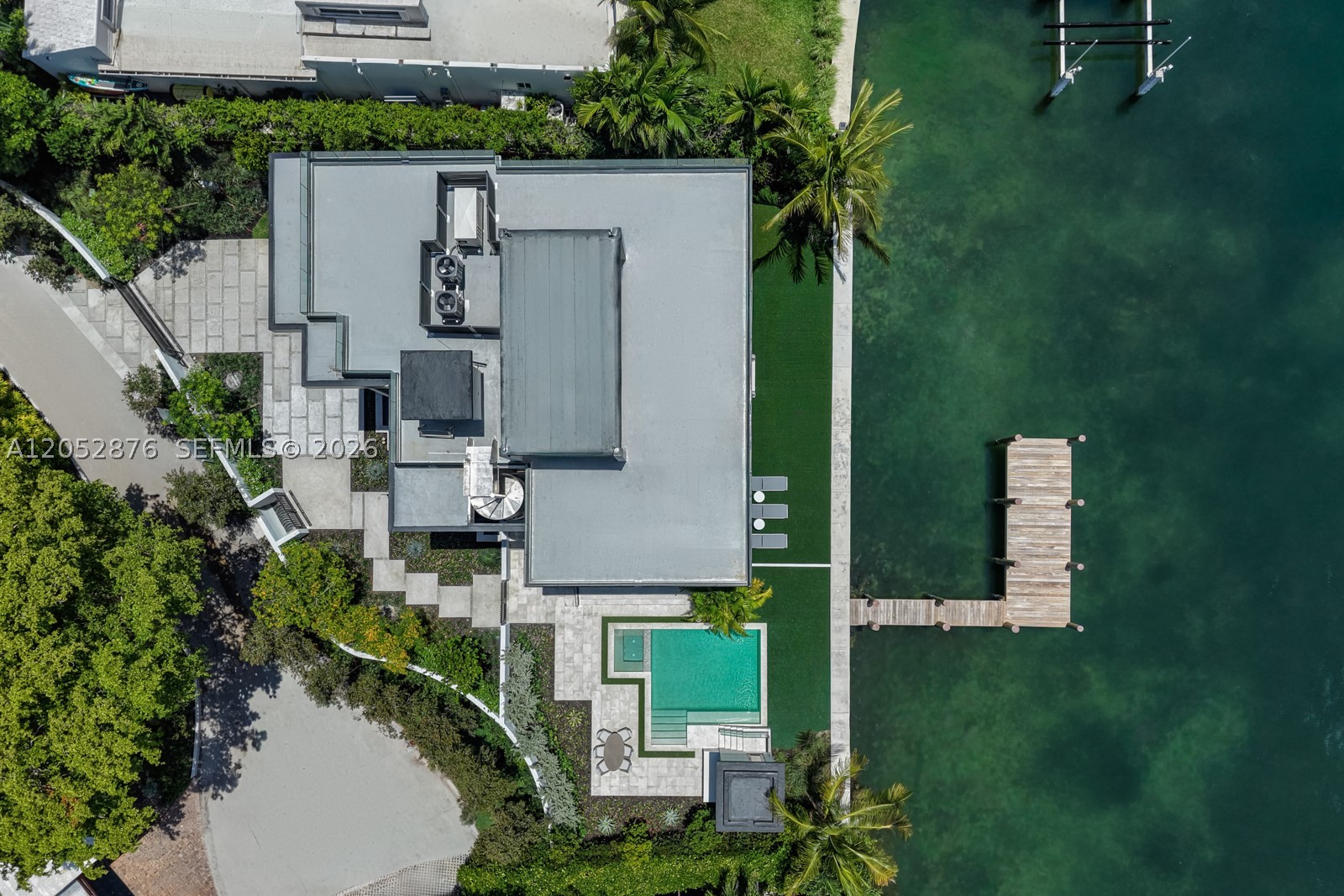 1141 N Biscayne Pt Rd Miami Beach, FL 33141