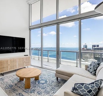 495 Brickell Ave #4105