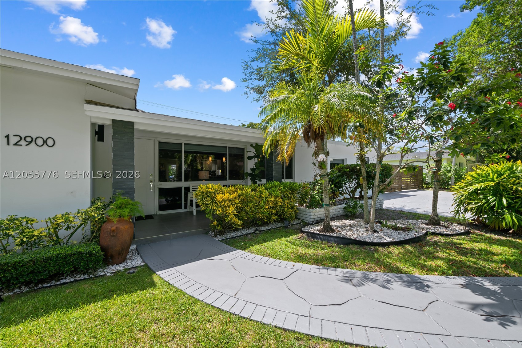 12900 SW 82nd Pl Pinecrest, FL 33156