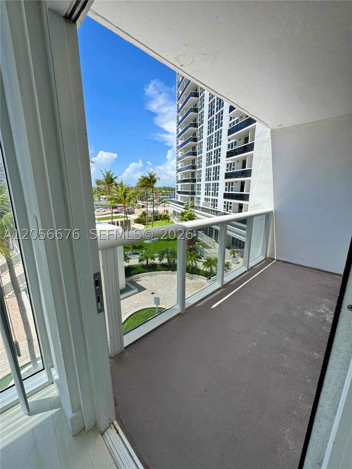 image Harbour House16