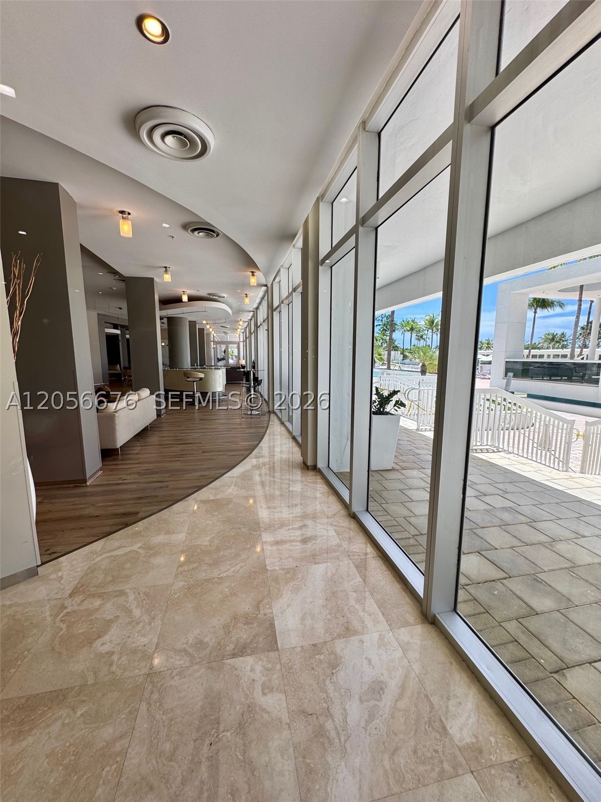 image Harbour House37