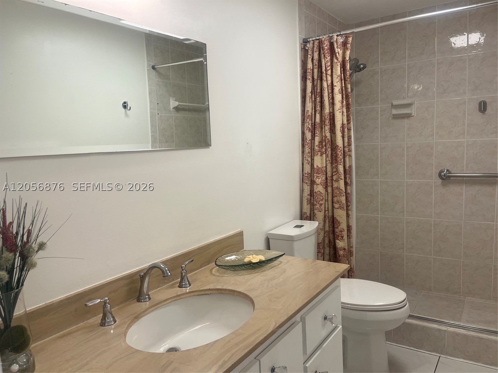 image Arlen House Condo16