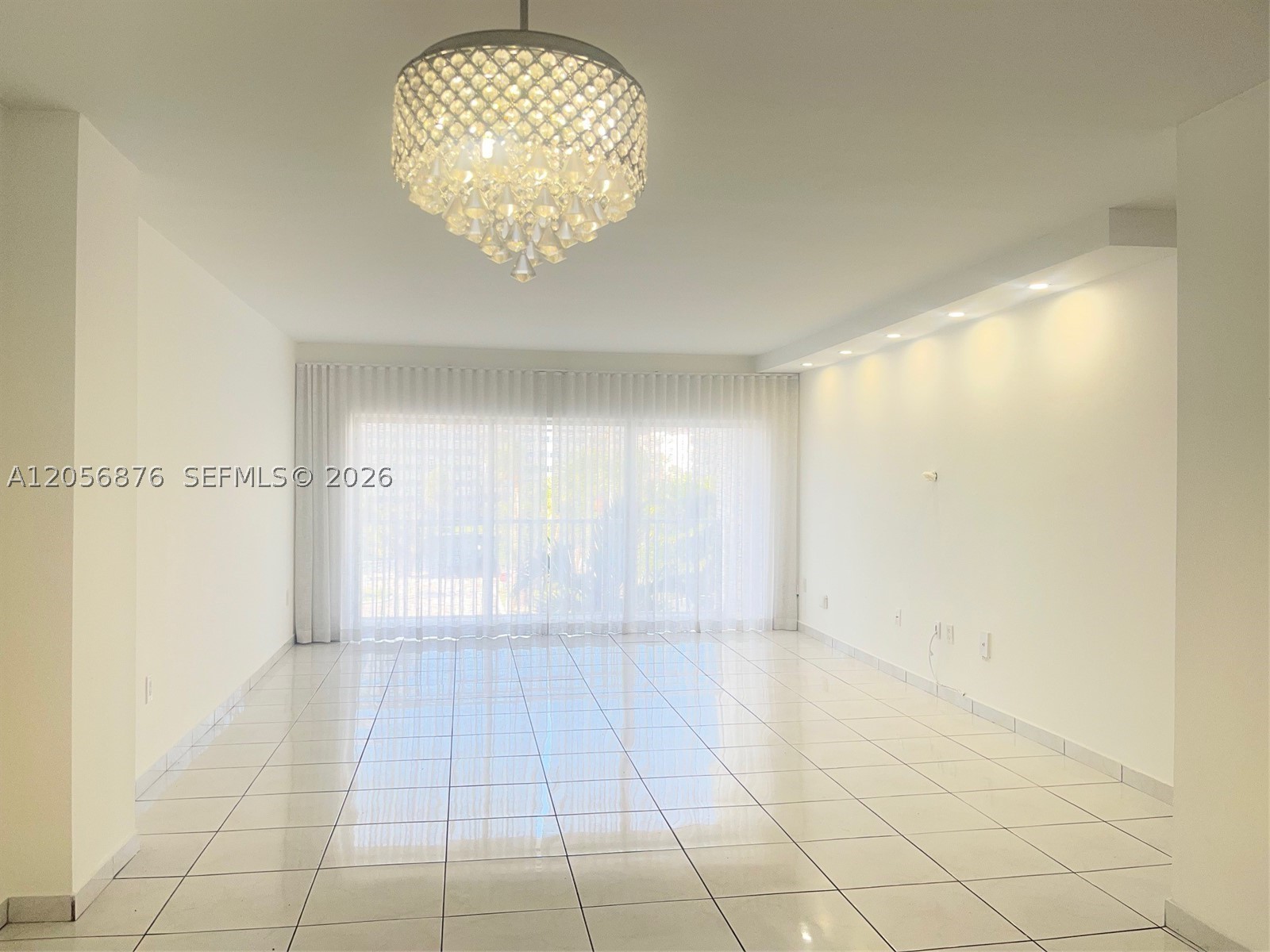 image Arlen House Condo6