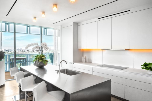 2901 Collins Ave #1602 Miami Beach, FL 33140