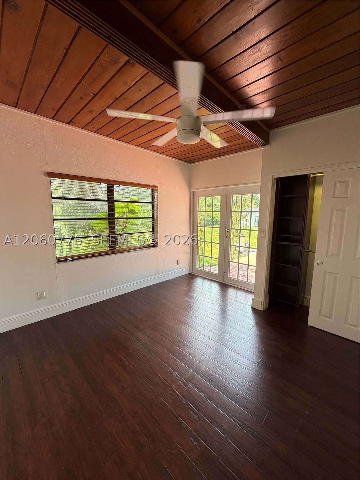 6305 Marlin Dr Coral Gables, FL 33158