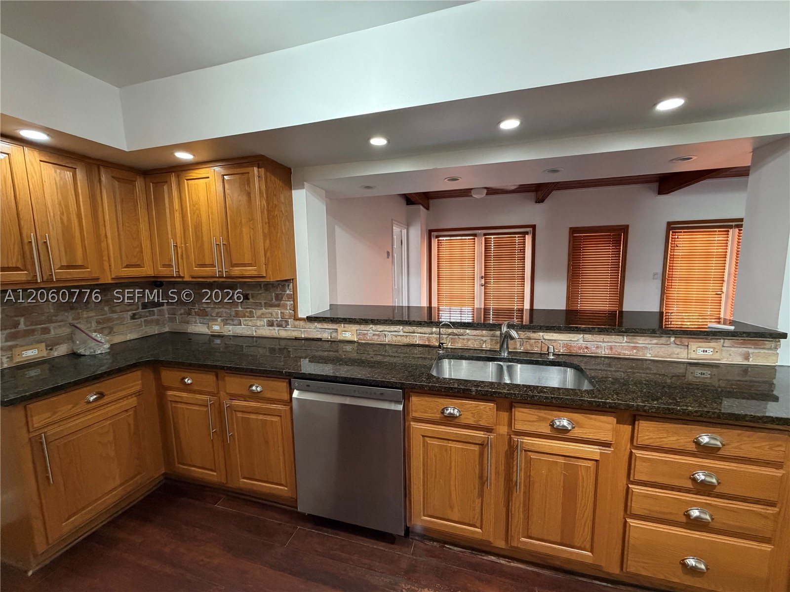 6305 Marlin Dr Coral Gables, FL 33158