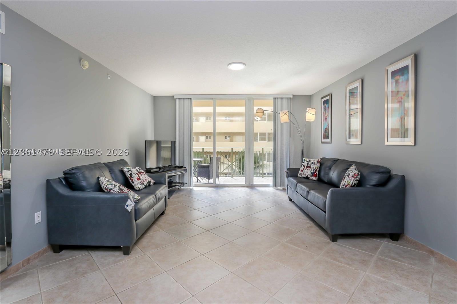 image 2080 Ocean Drive19